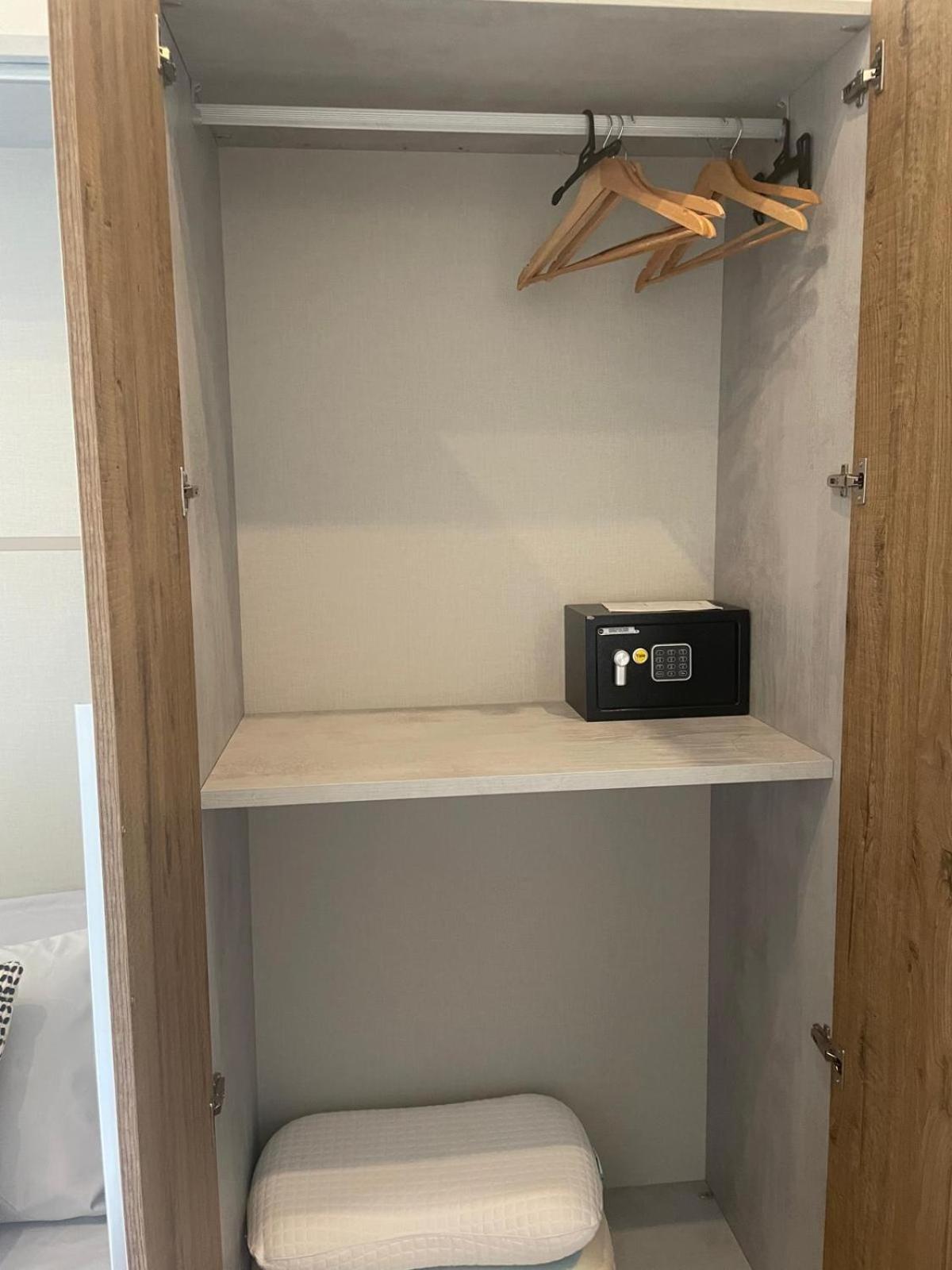 Drooms 4,0 Domotic Smart Self 24H,7 Vicino Treni Porta Susa E Centro Storico Torino Kültér fotó
