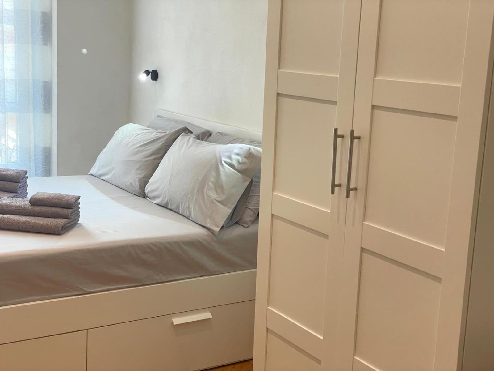 Drooms 4,0 Domotic Smart Self 24H,7 Vicino Treni Porta Susa E Centro Storico Torino Kültér fotó
