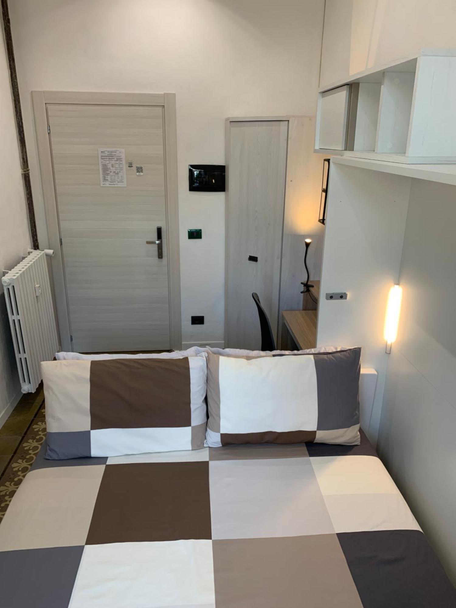 Drooms 4,0 Domotic Smart Self 24H,7 Vicino Treni Porta Susa E Centro Storico Torino Kültér fotó